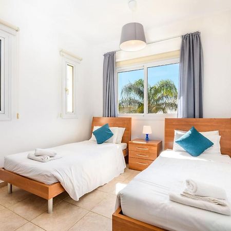 Villa Oscar Protaras Extérieur photo